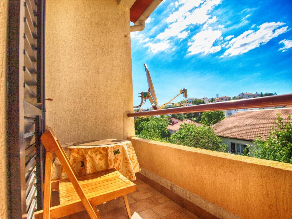 Apartments Antica พูลา ภายนอก รูปภาพ