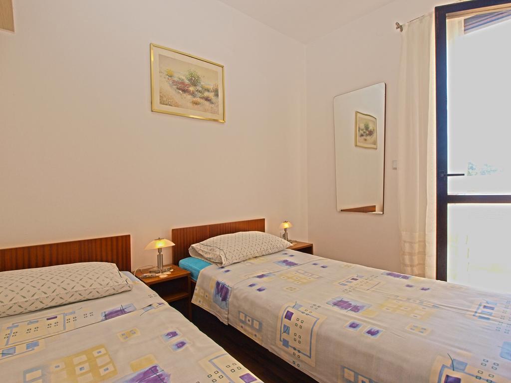 Apartments Antica พูลา ภายนอก รูปภาพ