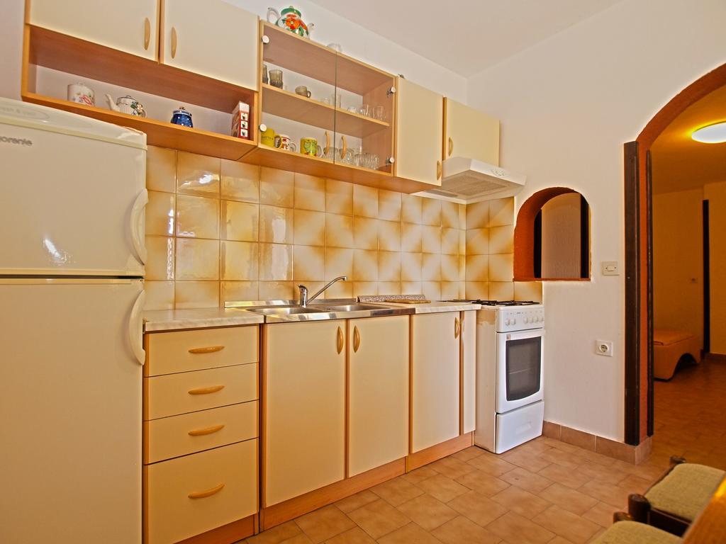 Apartments Antica พูลา ภายนอก รูปภาพ