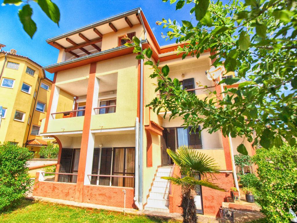 Apartments Antica พูลา ภายนอก รูปภาพ